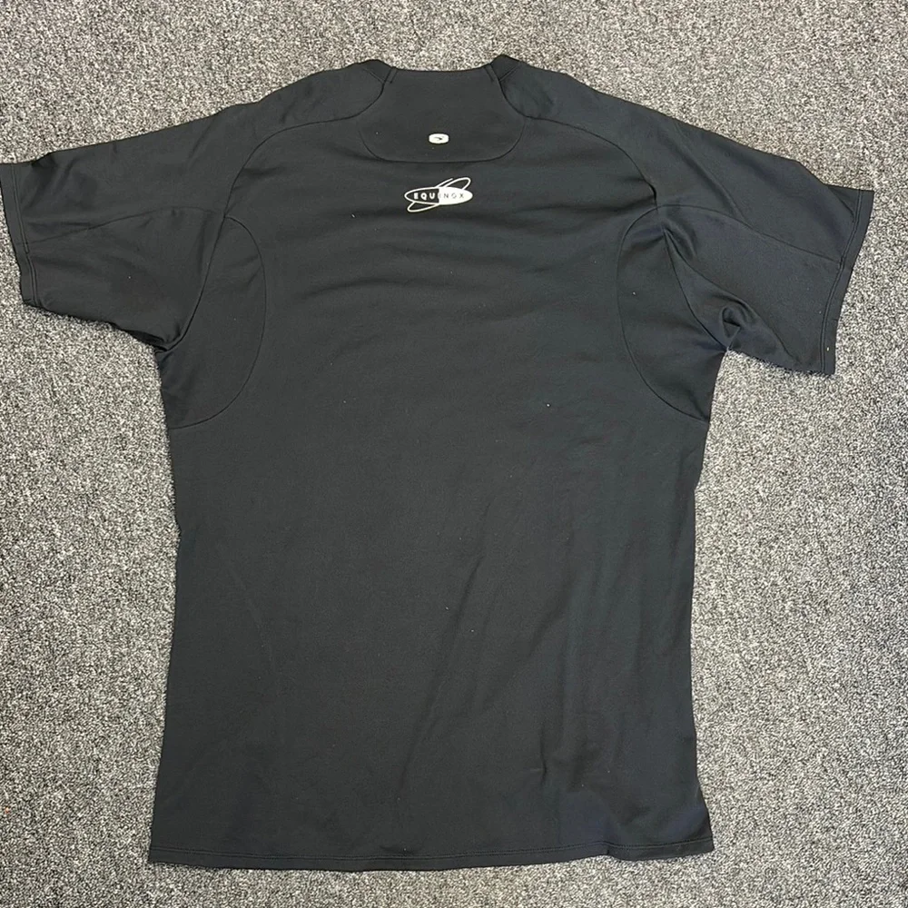 SUGOI Black Short Sleeve Tee - Picture 2 of 2